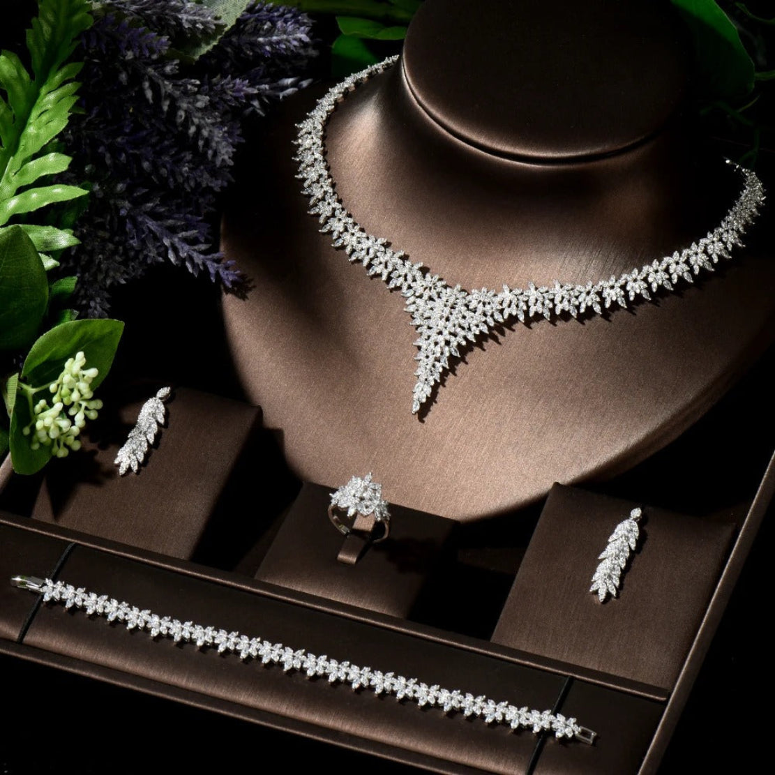Metal Necklace Set For Wedding / Ruchi