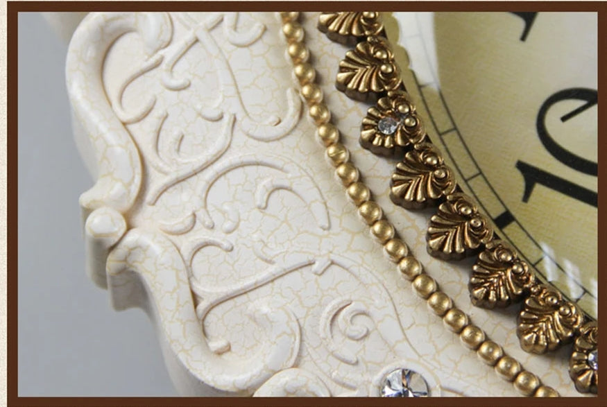 Antique European Style Artistic Wall Clock / Ruchi