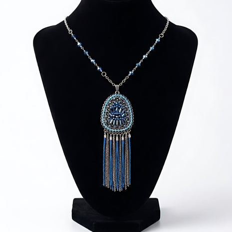 Blue Beaded Bohemian Pendant Necklace / Ruchi