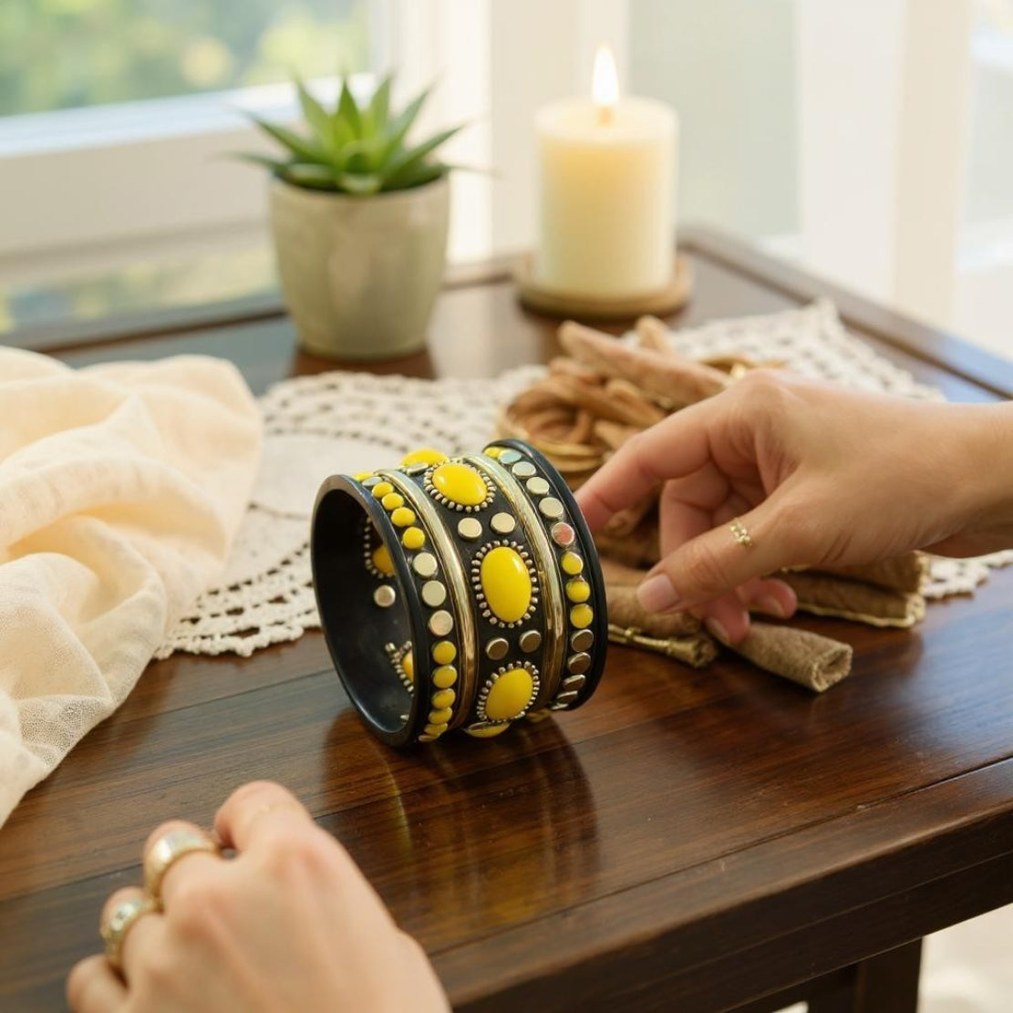 Black and Gold Stone Bracelet / Ruchi