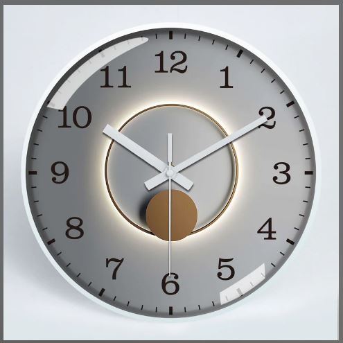 Classical Metal Style Round Wall Clock / Ruchi