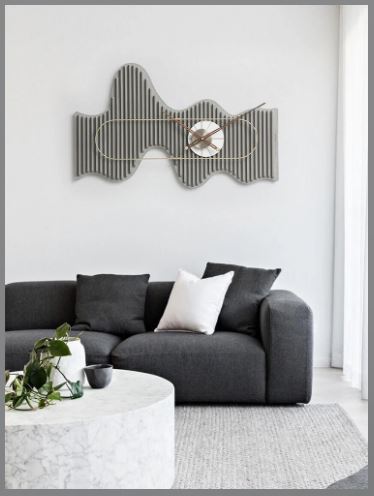 Modern Wooden Style Wall Clock / Ruchi