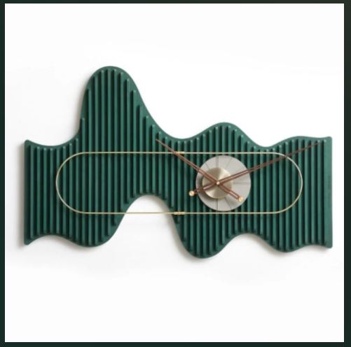 Modern Wooden Style Wall Clock / Ruchi