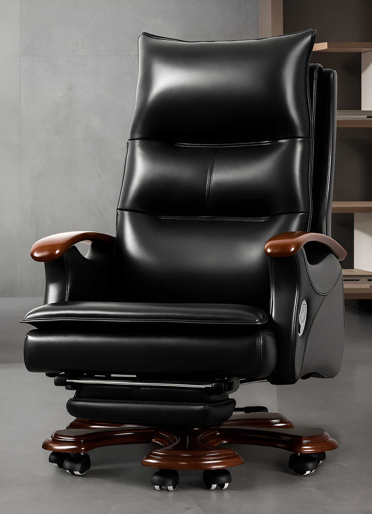 Modern Reclining Leather Office Chair With Footrest / Ruchi