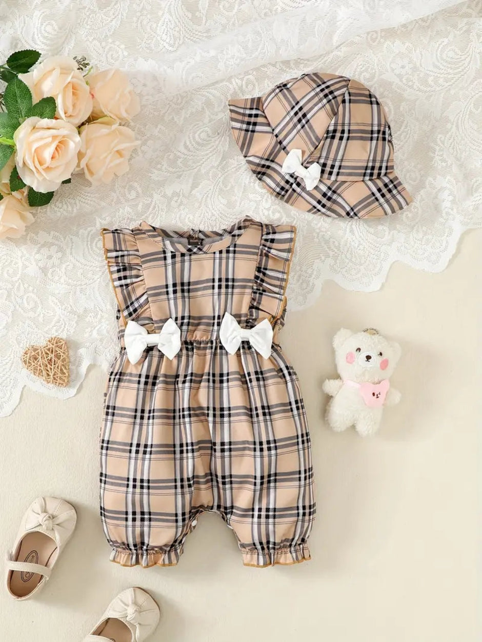Cute Plaid Design Summer Comfy Polyester Outfit Set / Ruchi
