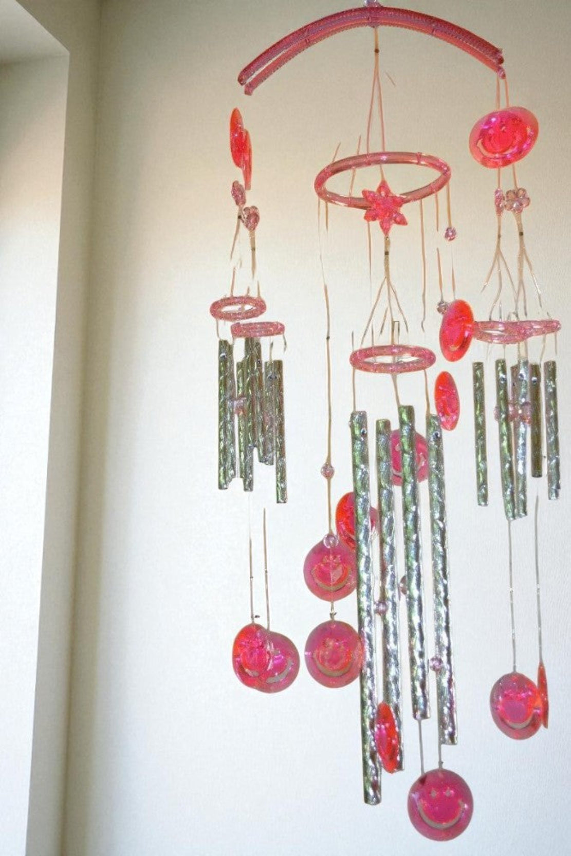 Imposing Pink Crystal Wind Chimes / Ruchi