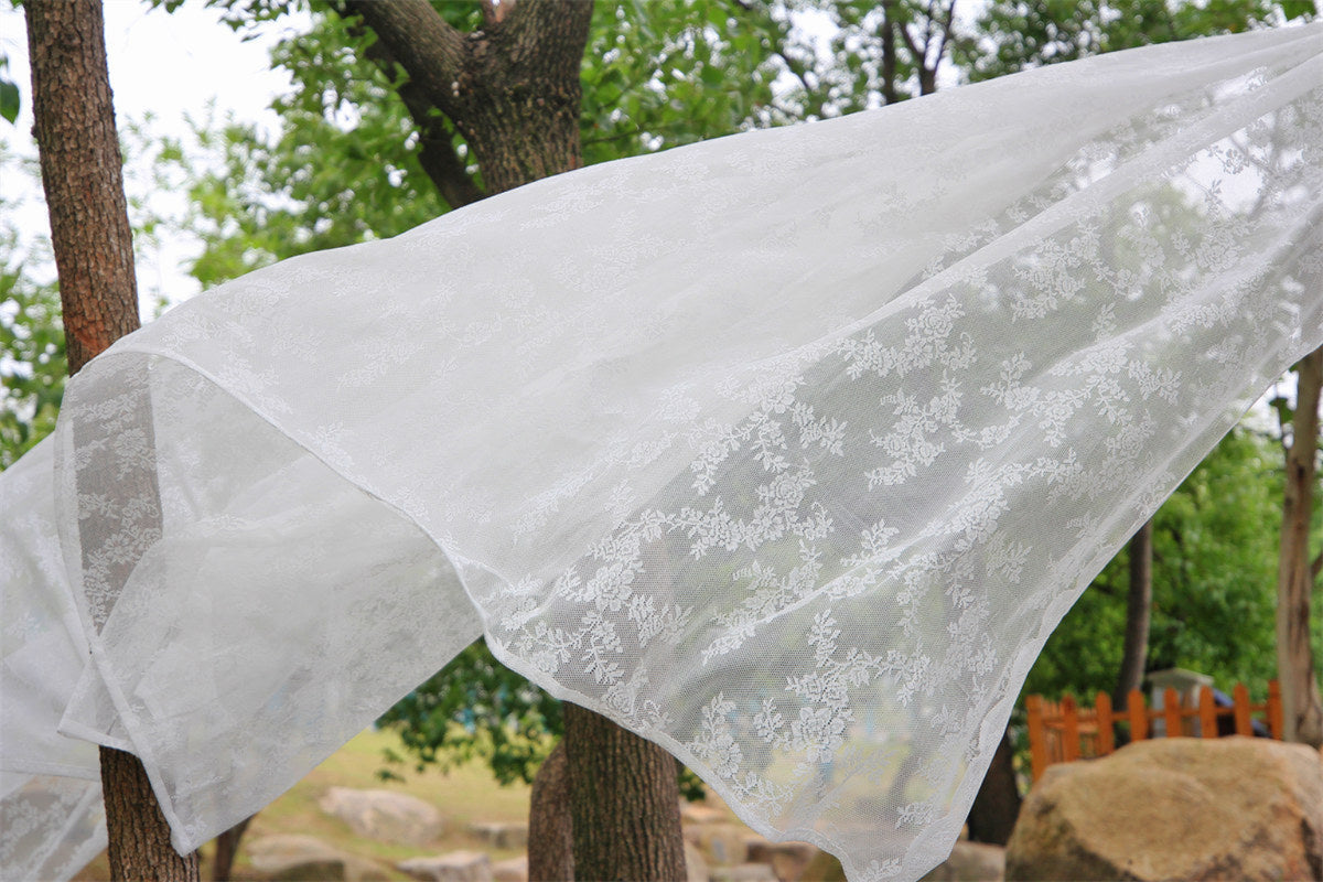 Elegant Floral Design Lace Sheer Polyester Curtain / Ruchi