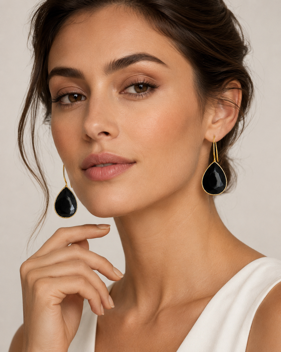 Glossy Black Stone Waterdrop Earrings