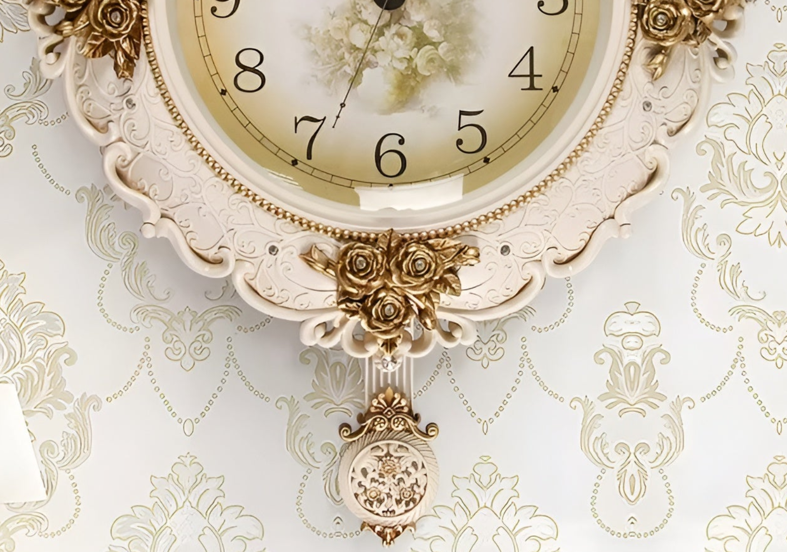 Elegant Style Swing Creative Wall Clock