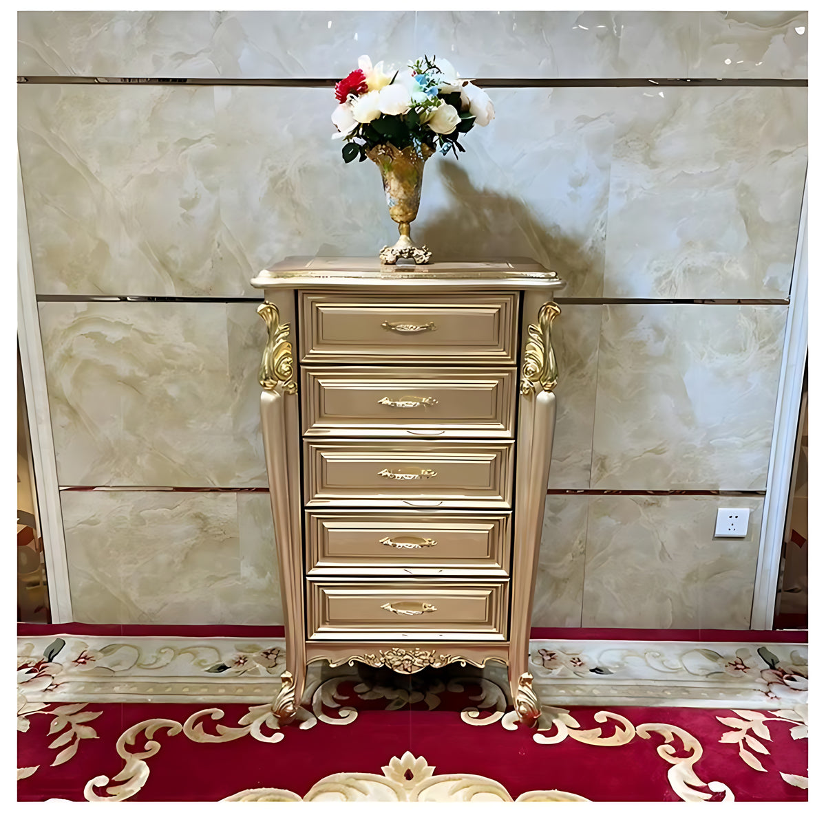European Wooden Drawers Chest / Ruchi