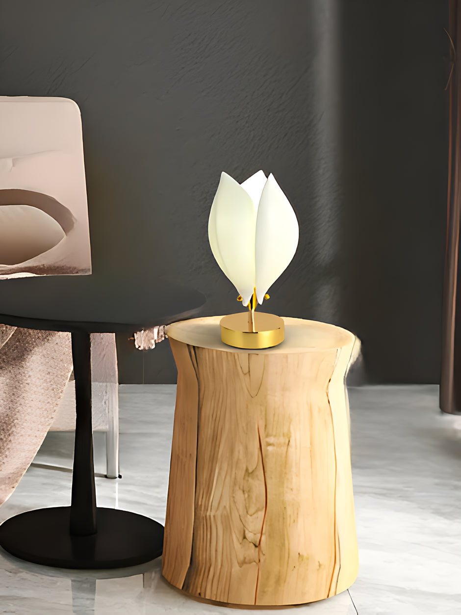 Flower Design LED Table Lamp For Bedroom / Ruchi