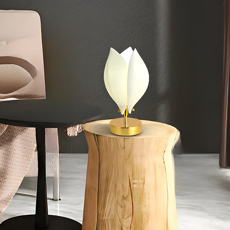 Flower Design LED Table Lamp For Bedroom / Ruchi