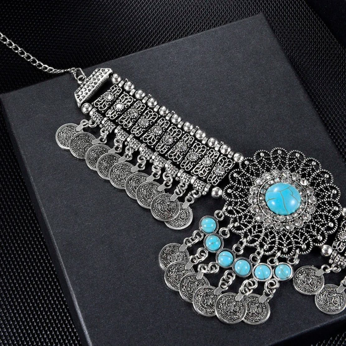 Crystal Beaded Choker Necklace / Ruchi
