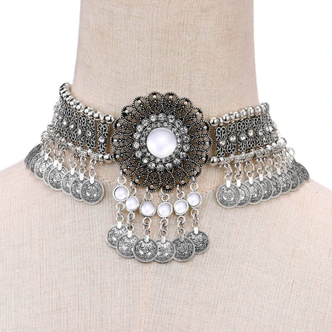 Crystal Beaded Choker Necklace / Ruchi
