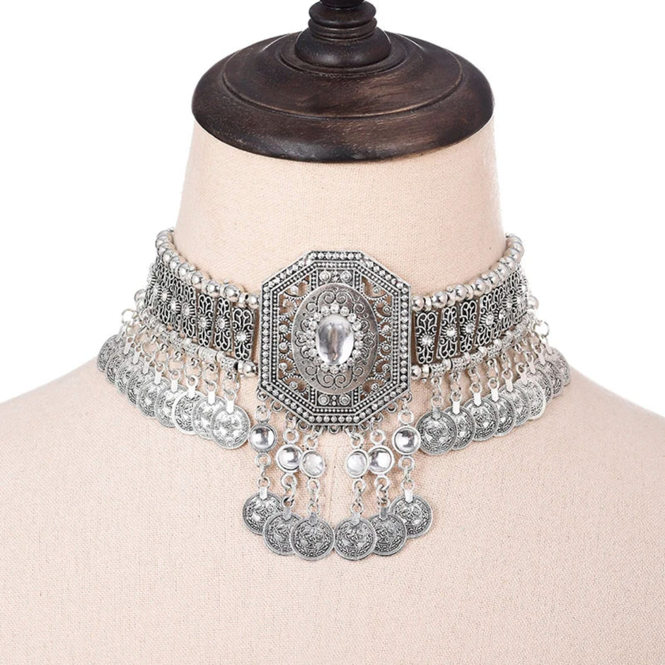 Octagonal Crystal Beaded Choker Necklace / Ruchi