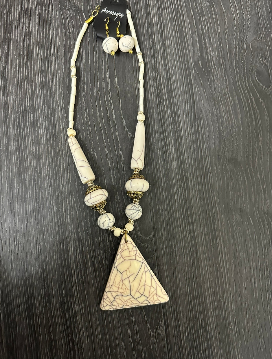 White Coral Beaded Necklace And Earrings Set / Ruchi
