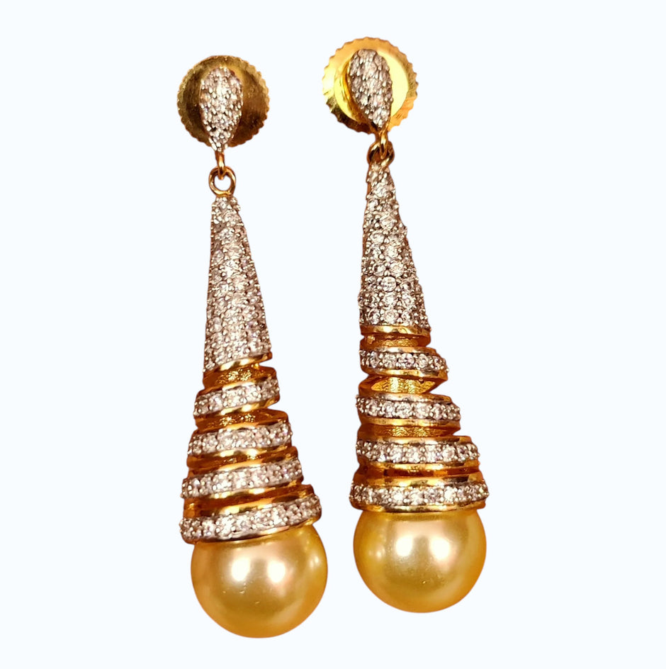 Spiral Design Cubic Zirconia Metal Pearl Earrings / Ruchi