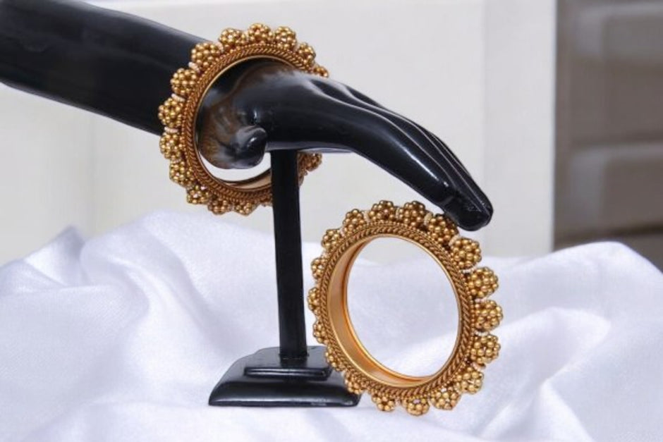 Traditional Indian Metal Bangles Set For Women / Ruchi