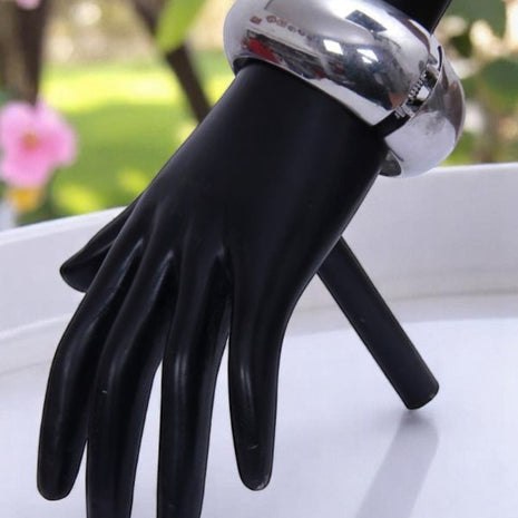 Women's Metallic Openable Bangle / Ruchi