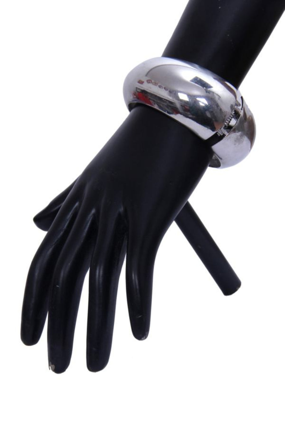 Women's Metallic Openable Bangle / Ruchi