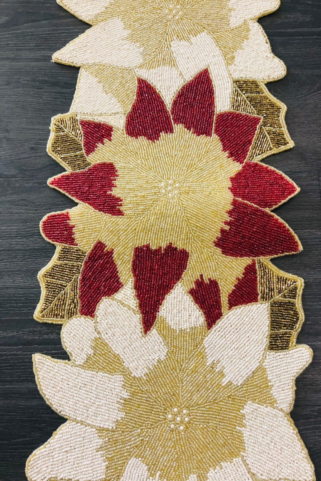 Multicolor Leaf Pattern Beaded Runner / Ruchi