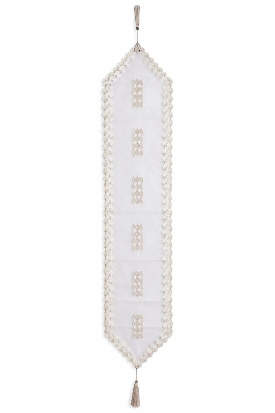 Classic Vintage Design Linen Table Runner / Ruchi