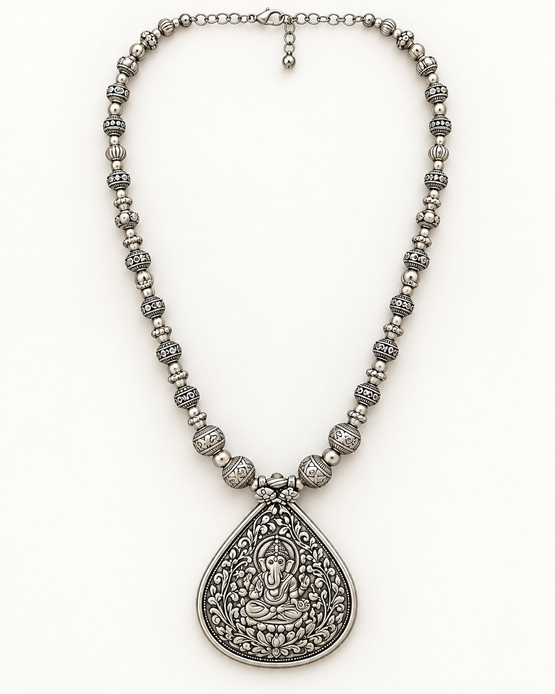 Traditional Ganesha Teardrop Alloy Pendant Necklace / Ruchi