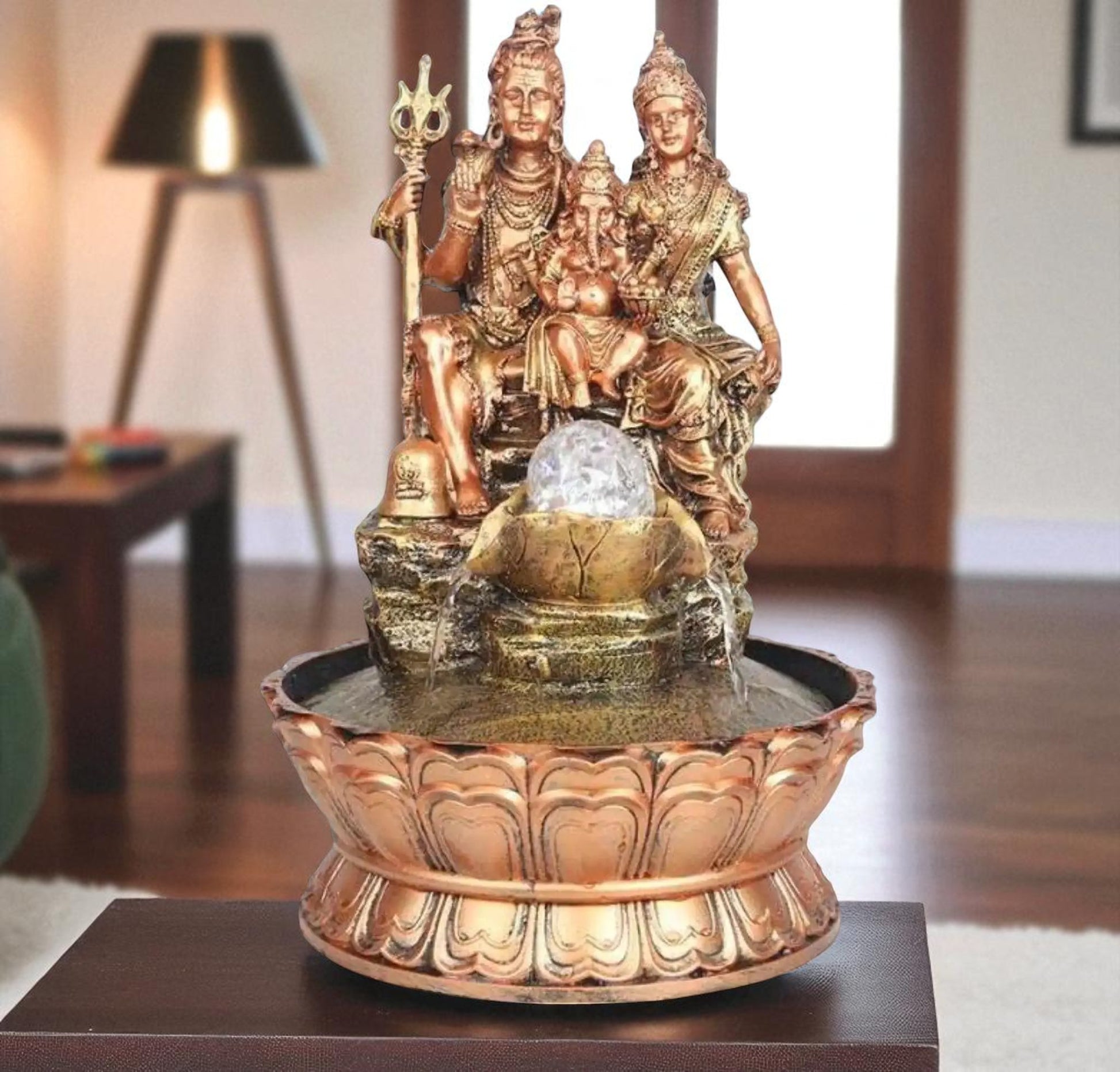 Resin Fountain with Statue Decor / Ruchi