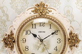 Vintage Wall Clock With Pendulum / Ruchi