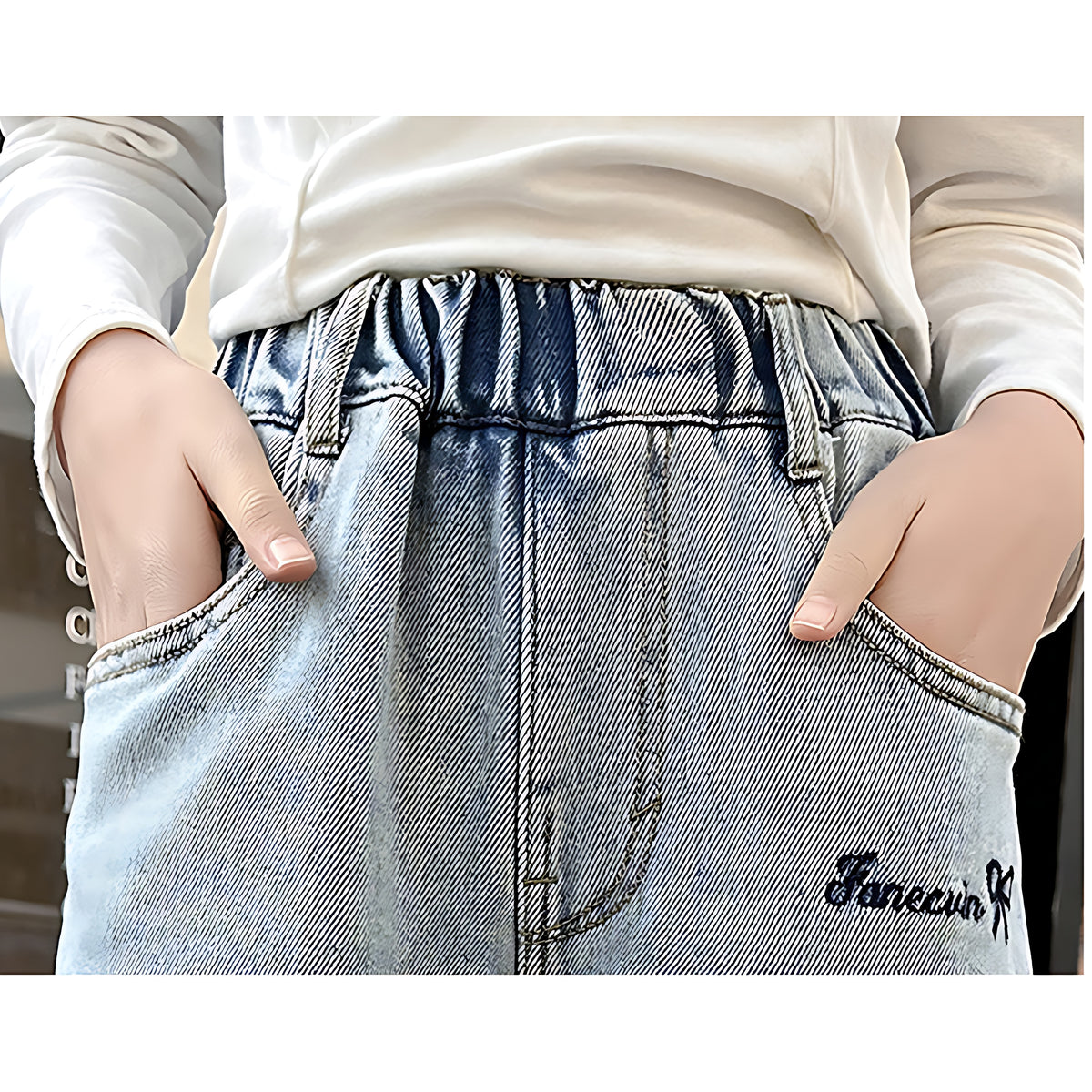 Wide-Leg Design Embroidered Denim Jeans For Girls / Ruchi