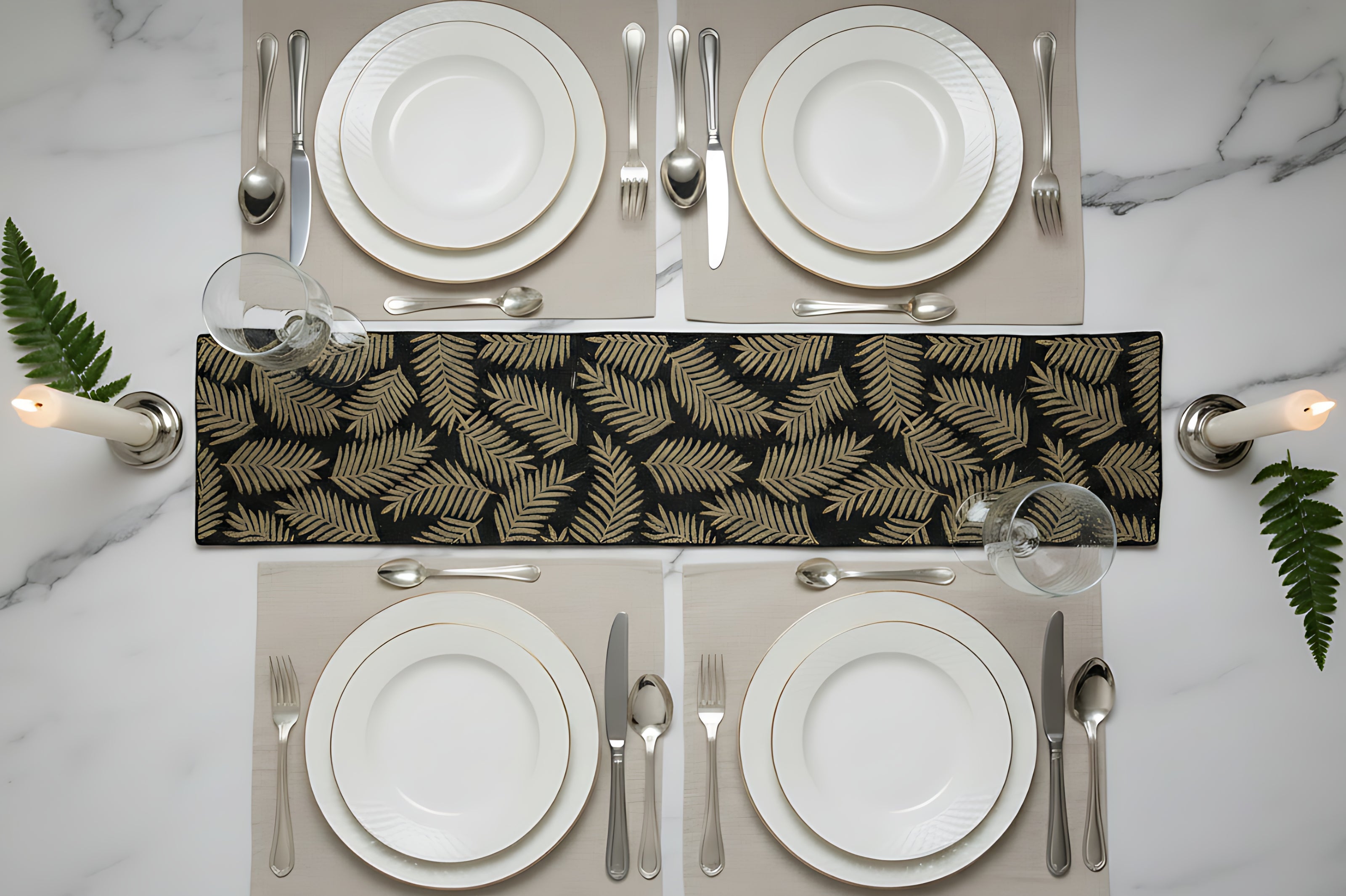 Table Runner And Placemats Set / Ruchi