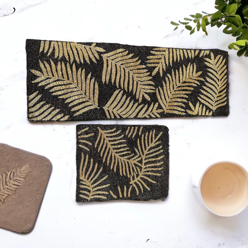 Table Runner And Placemats Set / Ruchi