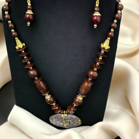 Brown Wooden Beaded Necklace Set / Ruchi