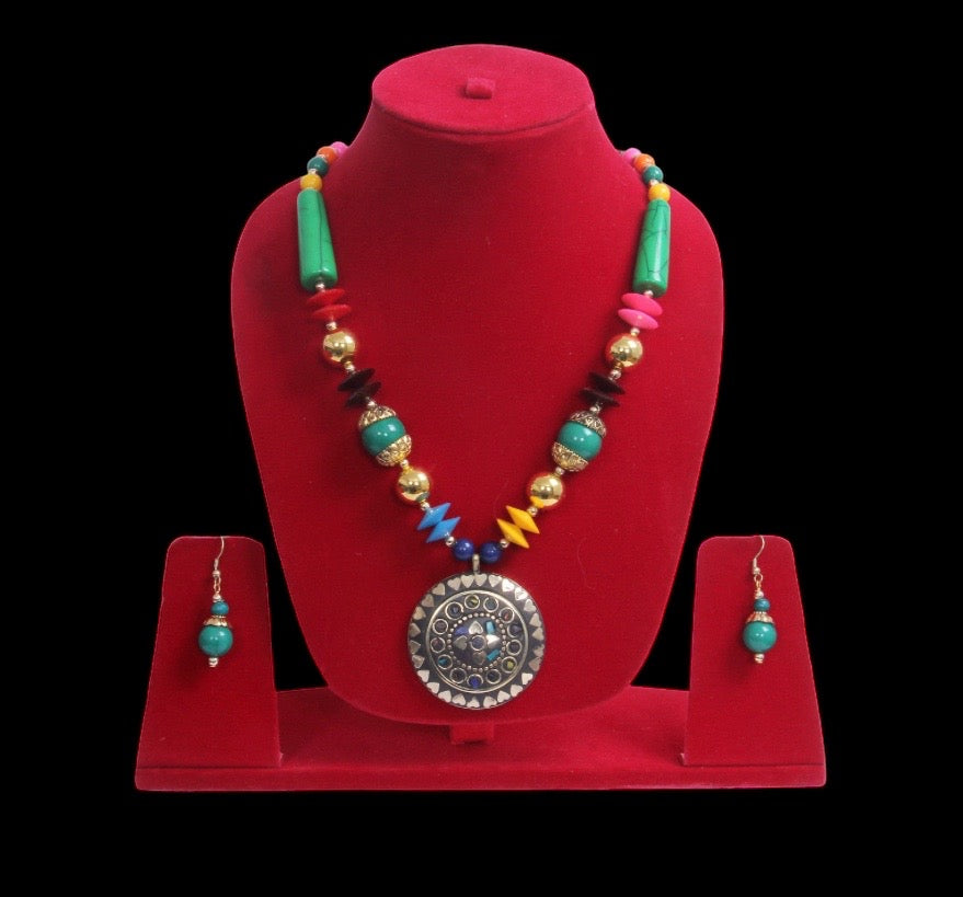 Big Stone Pendant Multicolored Wooden Beaded Necklace And Earrings Set / Ruchi