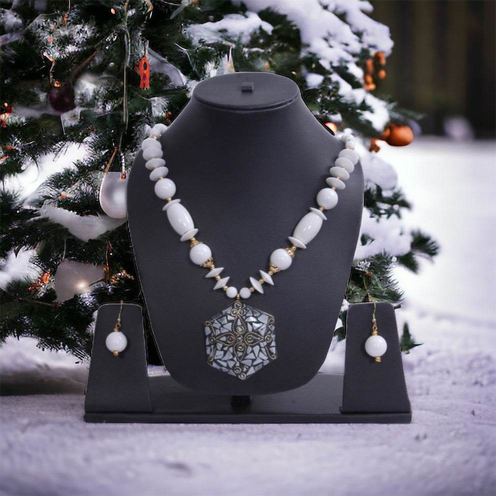 Appealing Hexagonal Pendant Agate White Beaded Necklace And Hoop Earrings Set / Ruchi