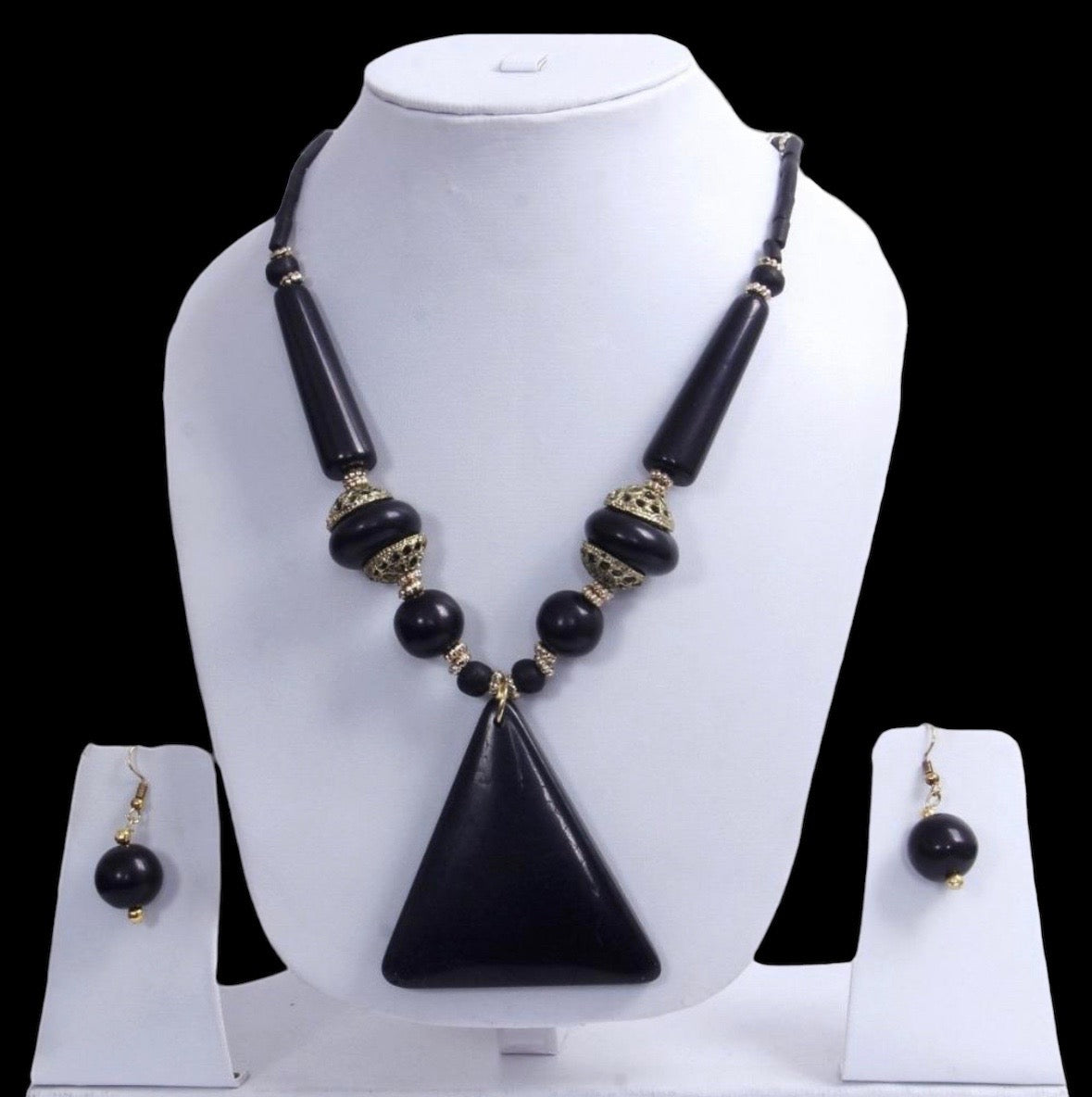 Black Elegant Triangular Pendant Wooden Beaded Necklace And Hoop Earrings Set / Ruchi