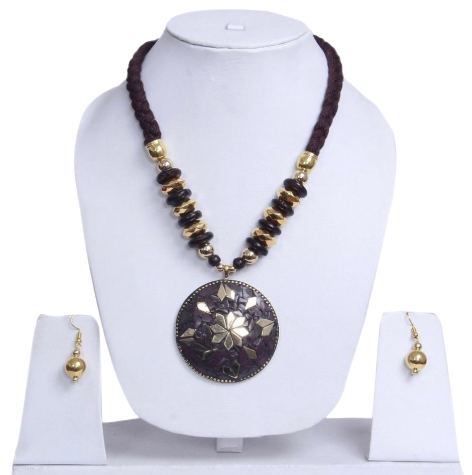 Round Stone Wooden Beaded Necklace Set / Ruchi
