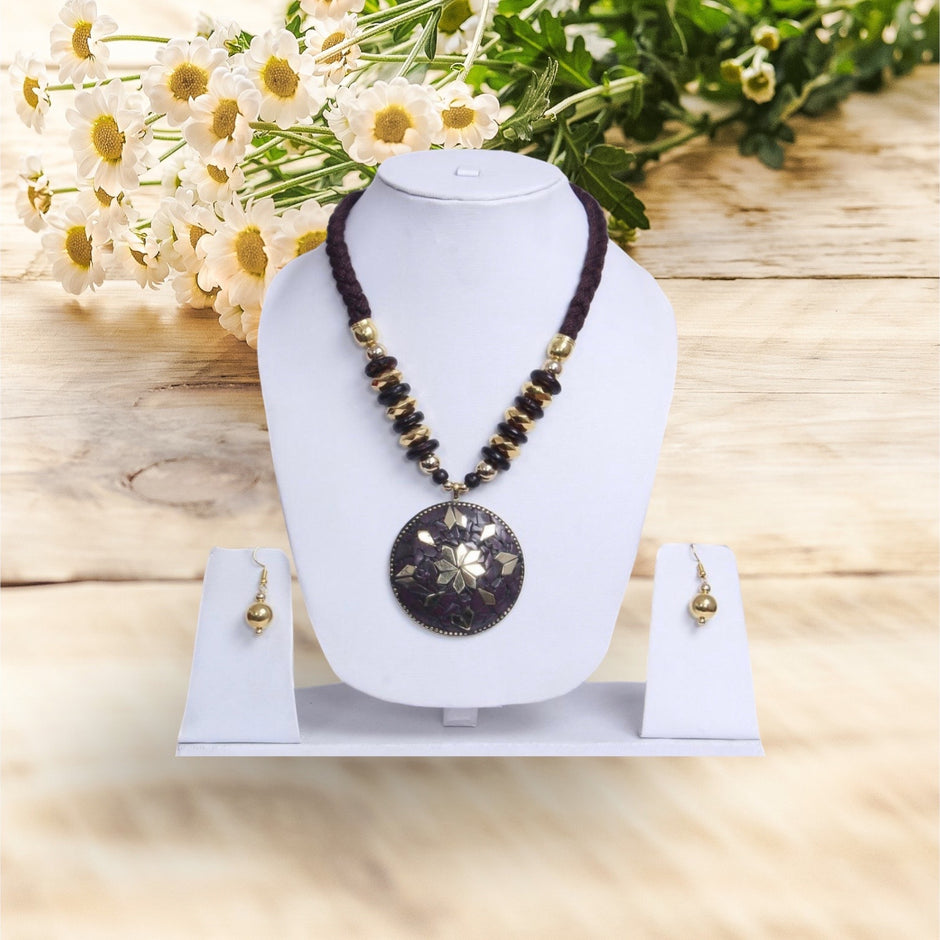 Round Stone Wooden Beaded Necklace Set / Ruchi