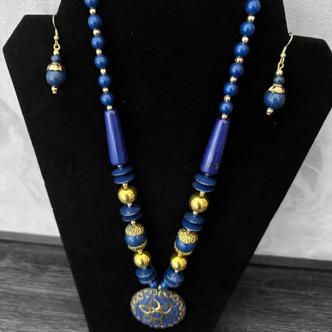 Elegant Beaded Necklace And Hoop Earrings Set / Ruchi