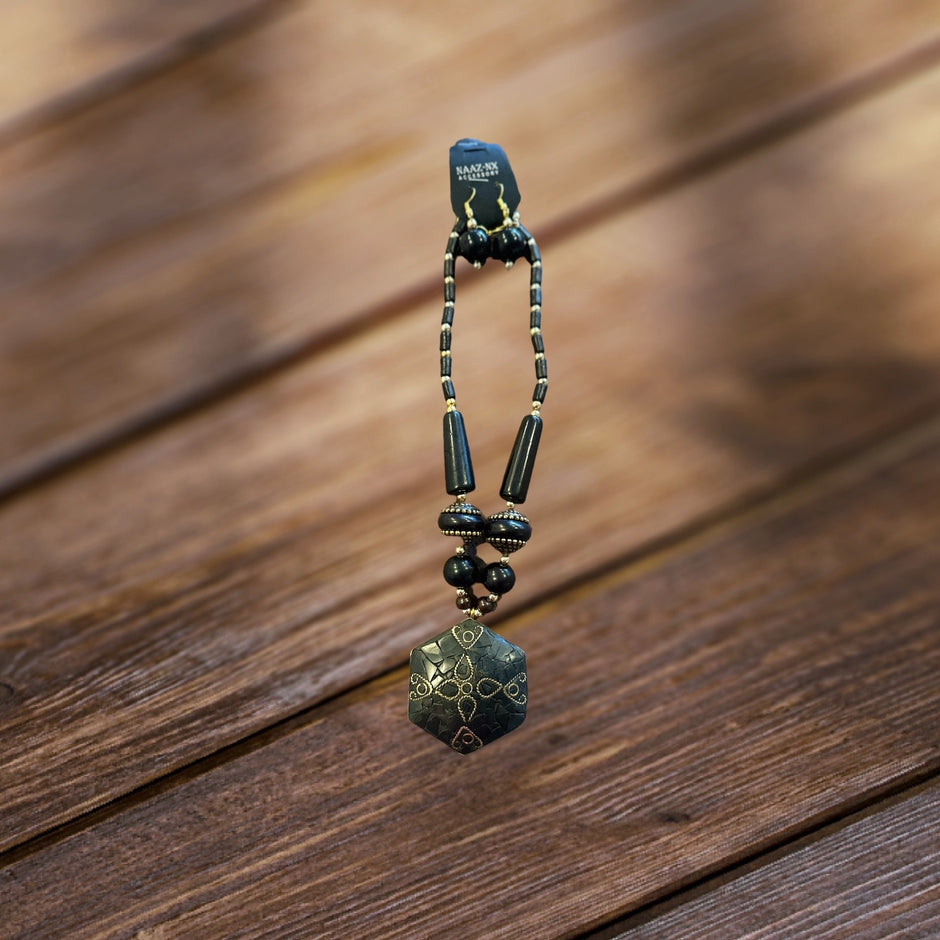 Hexagonal Beaded Necklace And Earrings Set / Ruchi