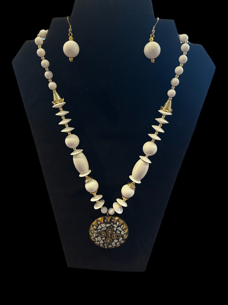White Beaded Pendant Necklace Earrings Set / Ruchi
