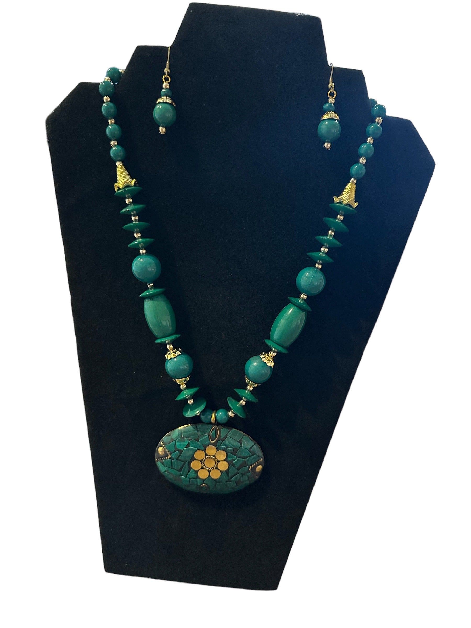 Floral Wooden Beaded Necklace And Earrings Set / Ruchi