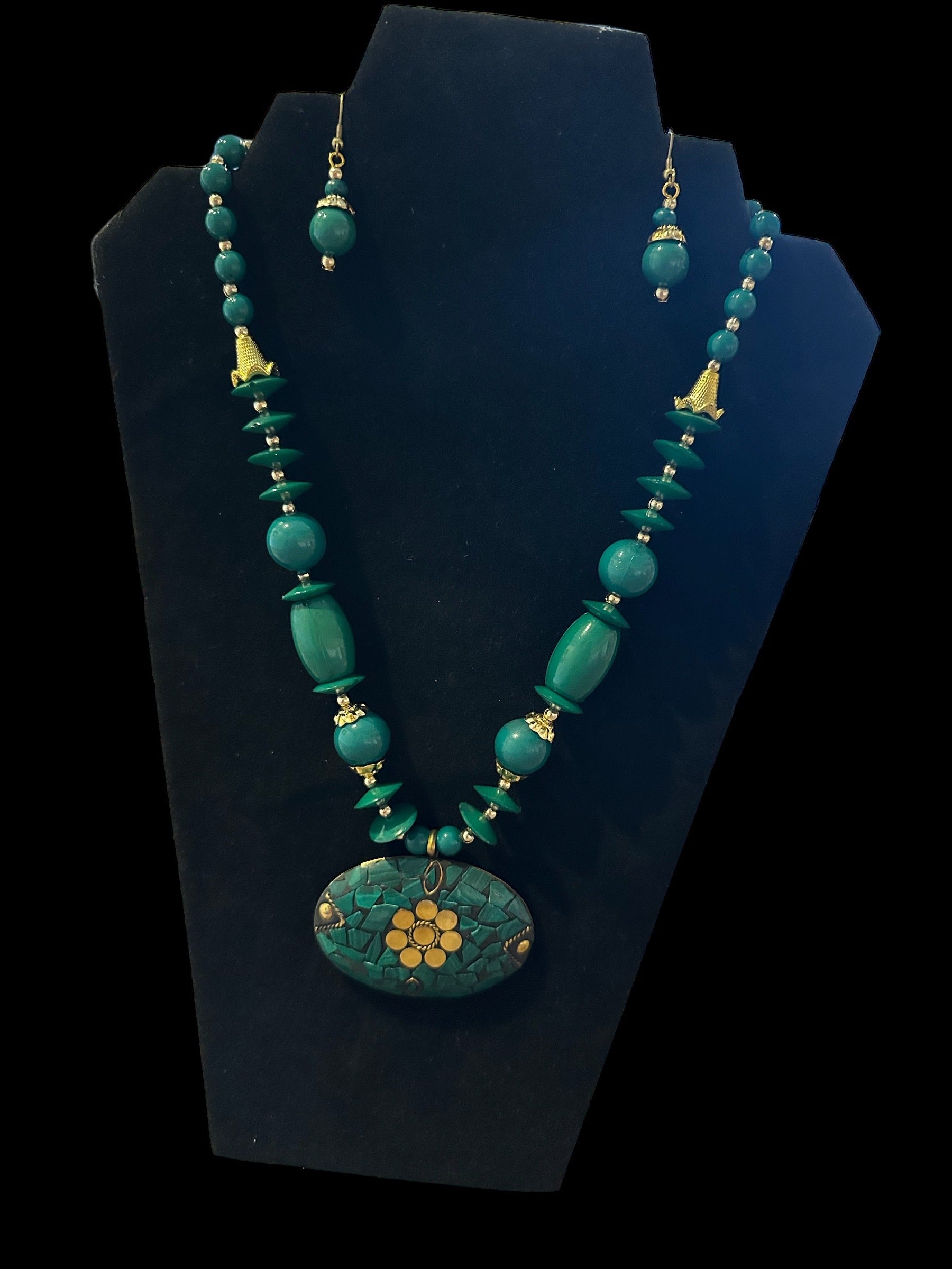 Floral Wooden Beaded Necklace And Earrings Set / Ruchi