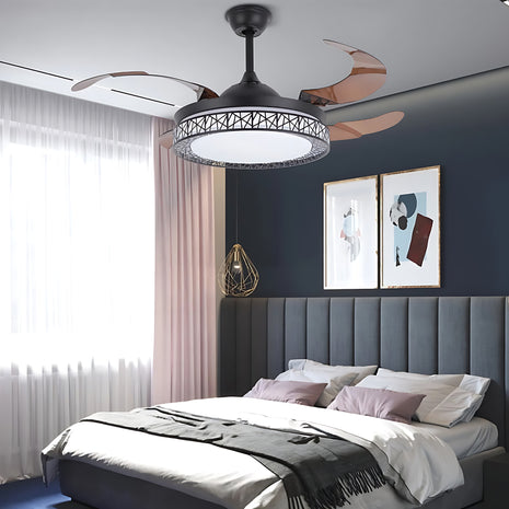 Retractable Ceiling Fan With Light And Remote / Ruchi