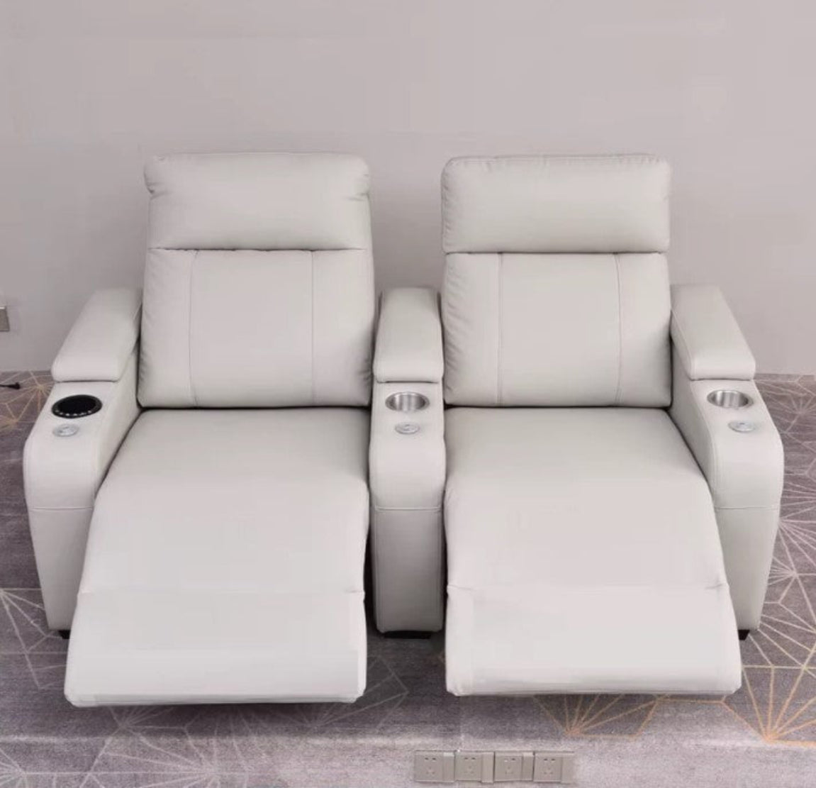 Multifunctional Theater LED Leather Power Recliner Sofa / Ruchi 