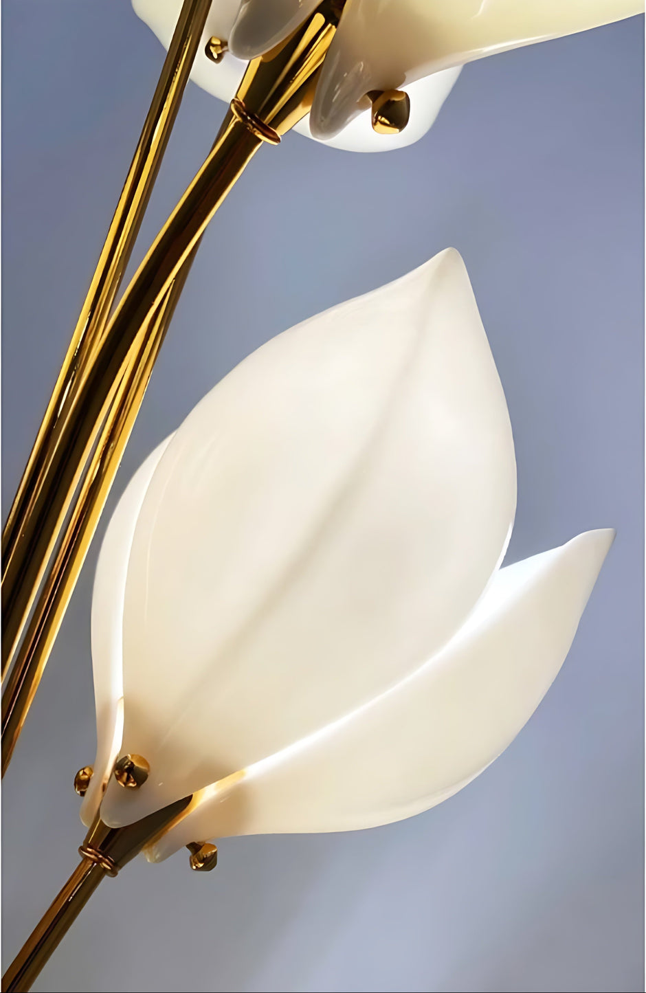 Flower Design LED Table Lamp For Bedroom / Ruchi