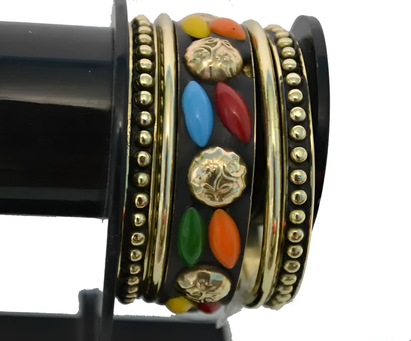 Stylish Black Gold Stone Bangle / Ruchi