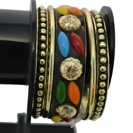 Stylish Black Gold Stone Bangle / Ruchi