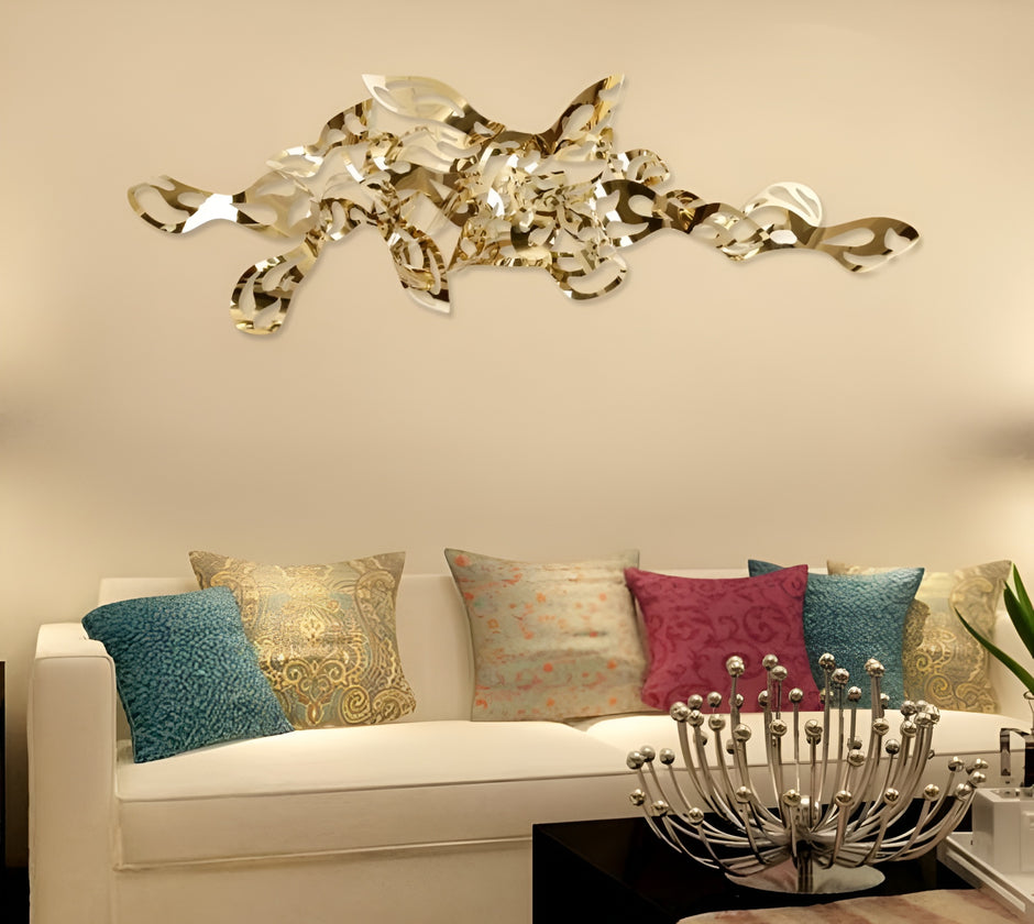 Wavy Lines Golden Metal Wall Hanging / Ruchi