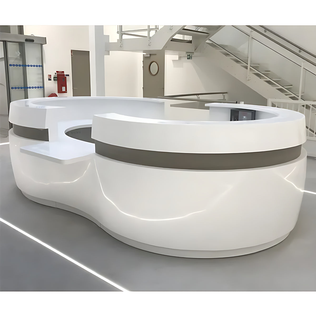 U Shaped Wooden Reception Desk / Ruchi